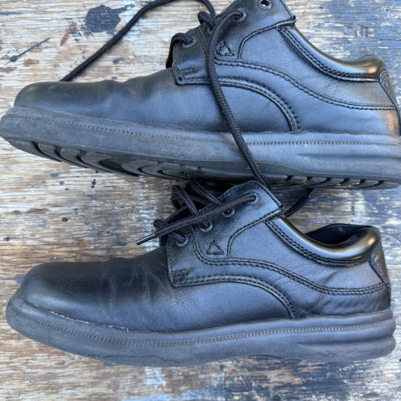 Hush Puppies - Picture 2 of 3